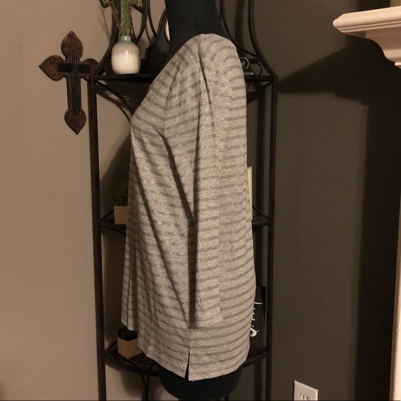 Gap Long Sleeve Tee - Picture 3 of 8